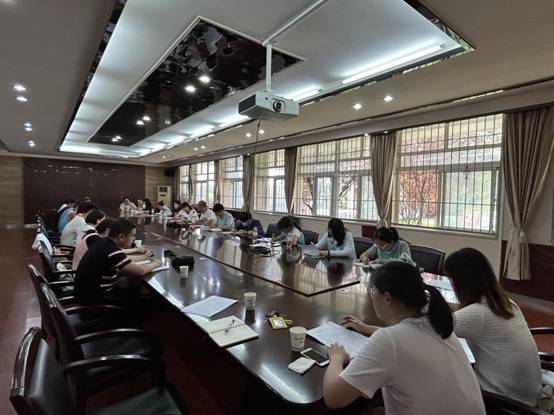 6AC57C459F80710AF8FF7F1BB004A598